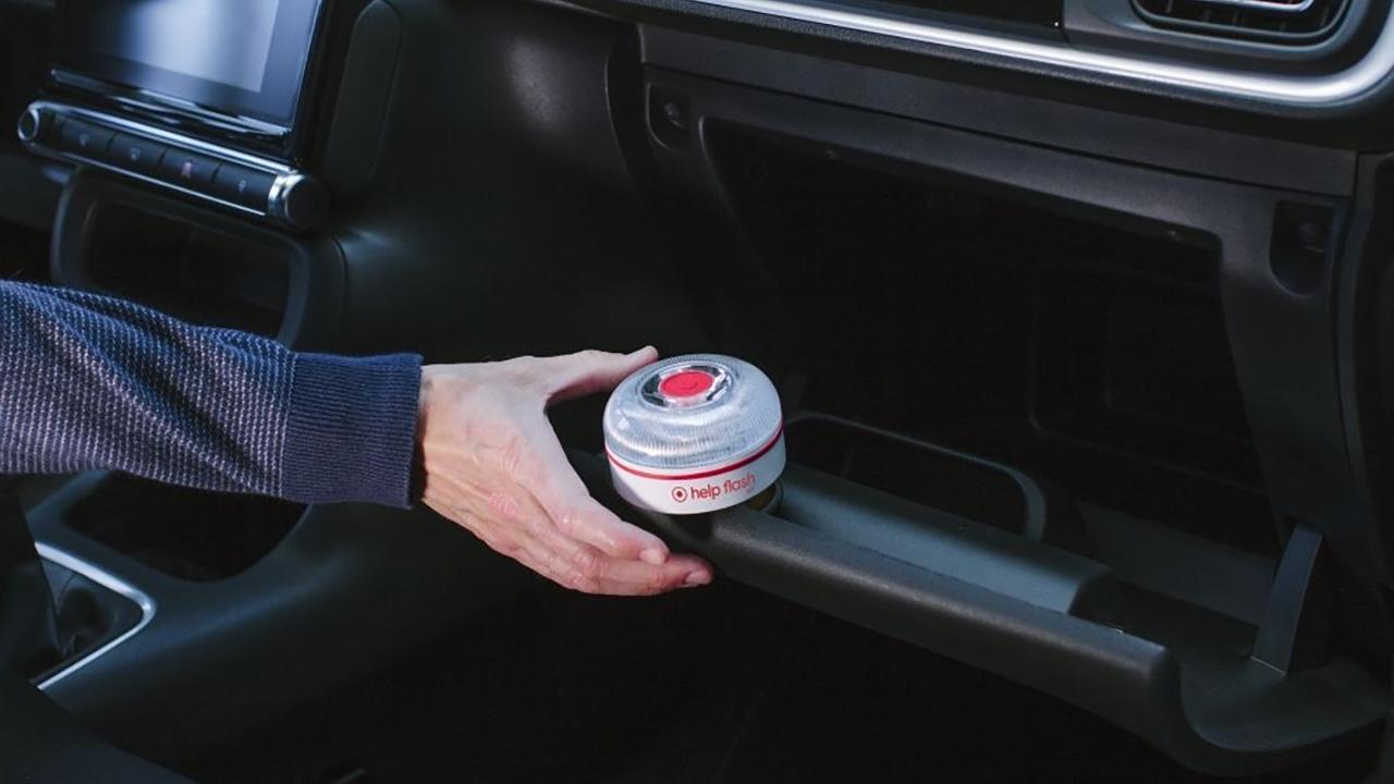 ¡Amazon rebaja un 52% el accesorio para coche más popular, aprobado por la DGT y agotado en LIDL!