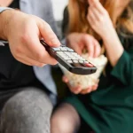 ¡Descubre los Receptores HD que Transformarán tu Televisión en el Dormitorio o tu Segunda Casa!