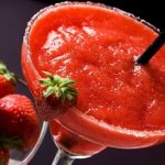 ¡Descubre la receta secreta del daiquiri de fresa, el cóctel que transformará tu verano!