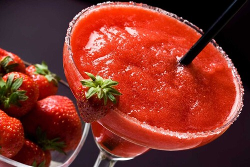 ¡Descubre la receta secreta del daiquiri de fresa, el cóctel que transformará tu verano!