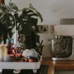 «¡Descubre el escurreplatos plegable que salvará tu encimera y cabe en cualquier cajón!»