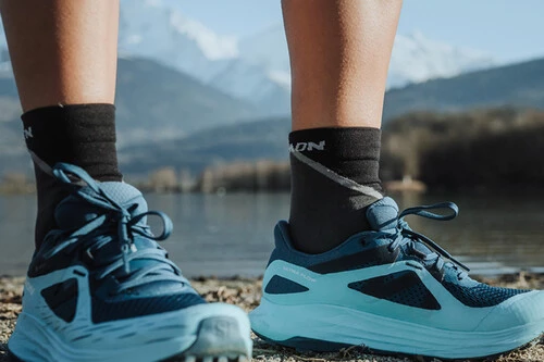 «¡Increíbles! Las zapatillas Salomon impermeables que TODOS los runners están comprando a mitad de precio»