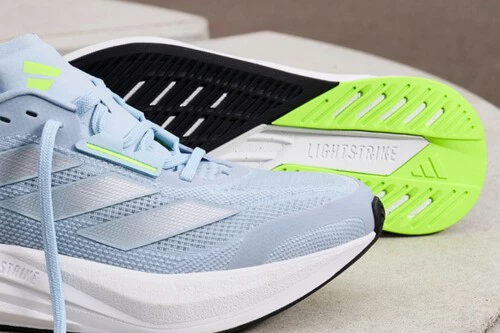 ¡Adidas desafía a Nike con un descuento IMPACTANTE en las zapatillas ideales para runners! ¡No te lo puedes perder!