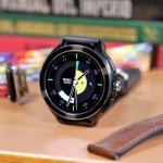 «¡El reloj inteligente que luce como un tradicional, pero con funciones que te sorprenderán!»