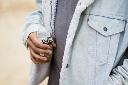 ¡Levi’s lanza su cazadora vaquera de invierno ¡y ahora puedes conseguirla a mitad de precio!