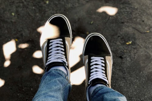 ¡Última oportunidad! Consigue tus Vans favoritas con hasta un 80% de descuento antes de que se agoten.