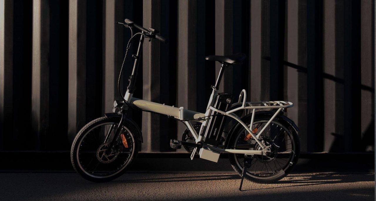 ¡Esta bici eléctrica plegable cabe en cualquier lugar y está a casi 100€ de descuento en Amazon! ¡Apresúrate antes de que se agote!