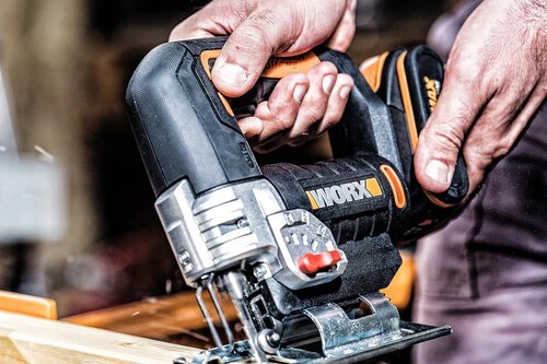 ¡No vas a creer lo que cuesta esta sierra de calar a batería Worx de 20 V! ¡Está más barata que nunca!