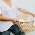 ¡Descubre el tendedero revolucionario que protege tu ropa de la lluvia sin necesidad de taladros!