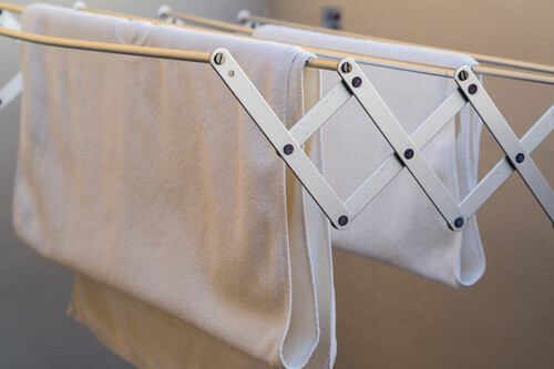 ¡Descubre el truco japonés para secar la ropa en casa incluso en días lluviosos!
