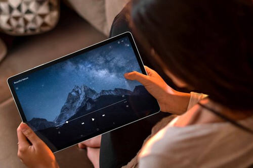 ¡Esta tablet Samsung con pantalla gigante, resolución increíble y S Pen está a su precio más bajo!