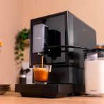 ¡Increíble oferta! Amazon rebaja la cafetera superautomática más vendida de Cecotec ¡antes del Black Friday!
