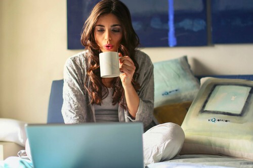 ¡Este portátil ASUS con Intel Core i7 y 16 GB de RAM es todo lo que necesitas para ser imparable desde casa!