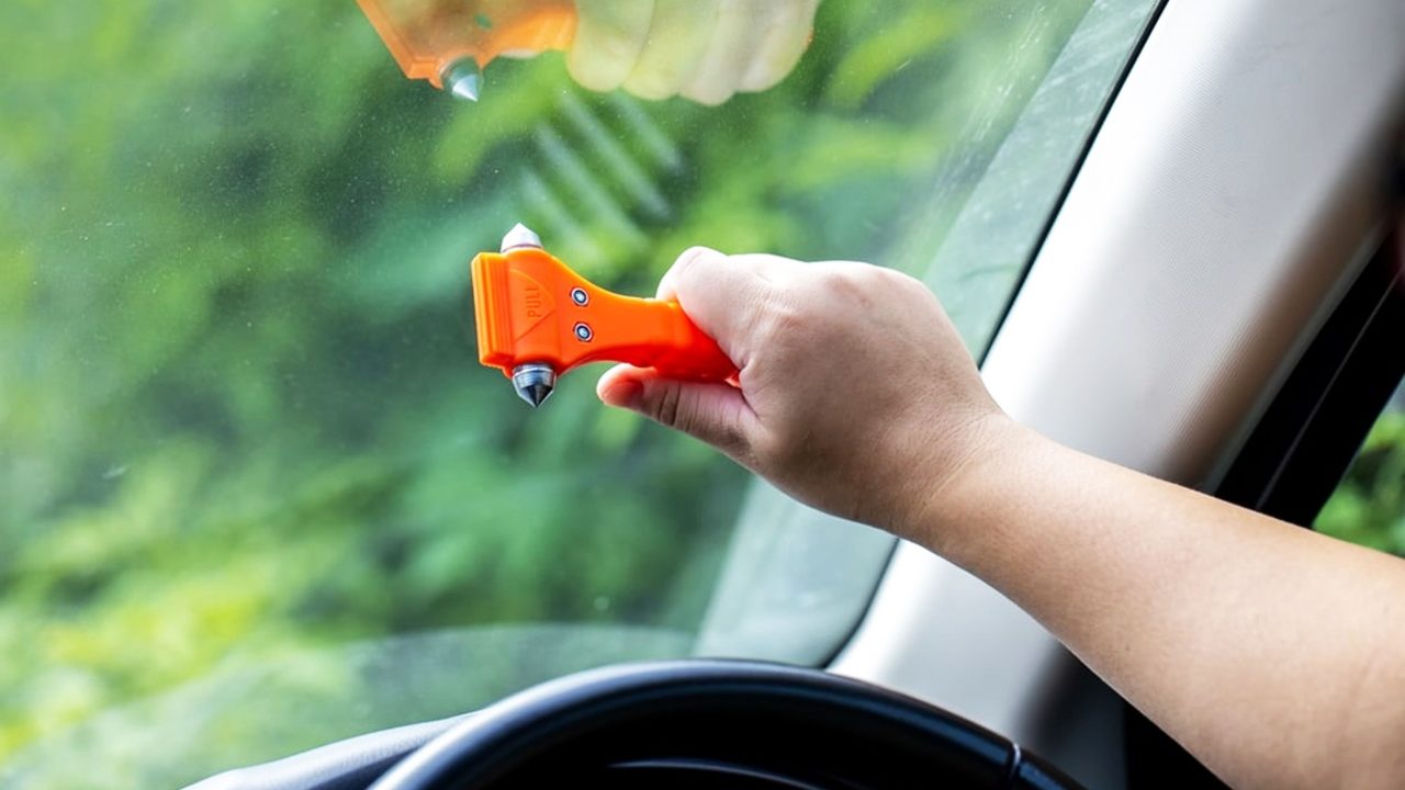 Este pack podría salvarte la vida y no lo estás llevando en el coche 🚨