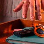 ¡No pierdas más tus llaves ni la cartera! Descubre el gadget que lo sabe TODO sobre su ubicación