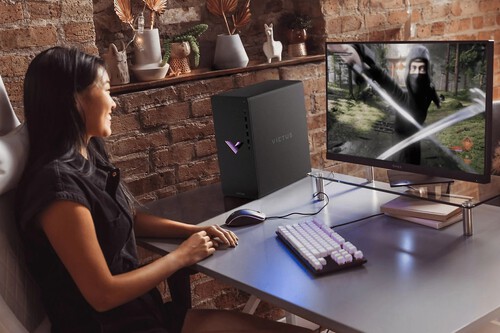 ¡Este pack de torre gaming y monitor en MediaMarkt te dejará sin palabras! ¡Los precios caen antes del Black Friday!