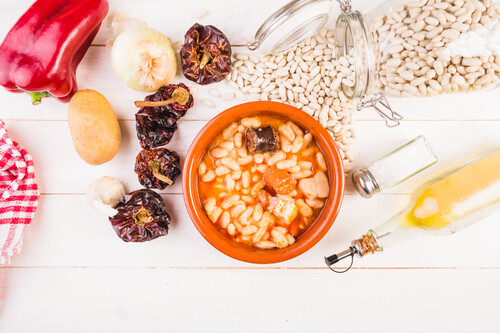 ¡Este electrodoméstico te permitirá cocinar tus recetas favoritas sin levantarte del sofá!