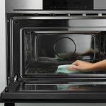 ¡Descubre el truco secreto para limpiar tu horno ¡y dejarlo como nuevo sin esfuerzo!