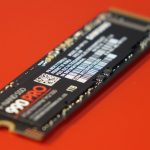 ¡El SSD Samsung 990 Pro de 2TB es una oferta IMPERDIBLE! ¿Por qué conformarte con 1TB cuando puedes conseguir el doble por casi el mismo precio?