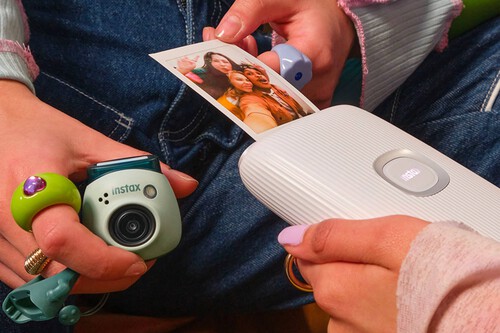 ¡La mini cámara instantánea que TODOS quieren estas Navidades! ¡El regalo perfecto para los que lo tienen todo!
