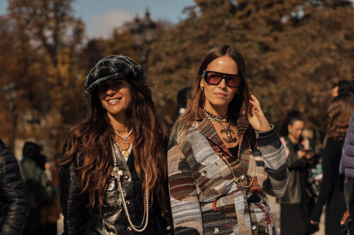 ¡Los botines de piel estilo Chelsea más cómodos y versátiles del invierno que se están agotando YA en Clarks!