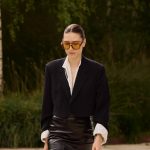 ¡Descubre los zapatos de plataforma de Clarks que combinan botas y mocasines! ¡El toque perfecto para un invierno cómodo y elegante!