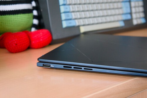 ¡Este portátil para estudiar y trabajar te sorprenderá: más de 30 horas de batería, pantalla OLED y un hardware imbatible!