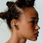 ¡Viajé en avión y sentí que estaba en mi casa gracias a estos auriculares bluetooth con cancelación de ruido! ¡No creerás lo que logran!