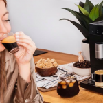 ¡Oferta IMPERDIBLE! Amazon liquida la cafetera superautomática de Cecotec con molinillo más vendida ¡Solo por tiempo LIMITADO!