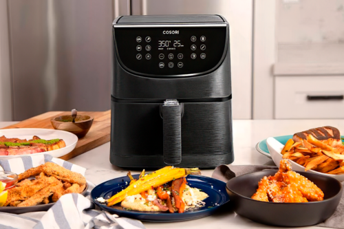 ¡Esta freidora de aire cocina un pollo entero en minutos y tiene 13 programas automáticos! ¡Está arrasando!