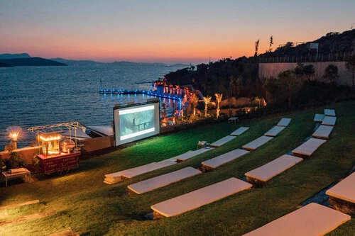 ¡Olvídate del cine! Descubre cómo tener pantallas gigantes en casa por menos que una Smart TV.