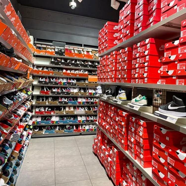 ¡Nike arranca el Black Friday con descuentos IMPACTANTES en sus zapatillas más famosas: Air Max, Jordan, Dunk Low y más!