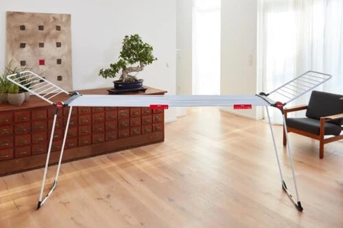 ¡Descubre el tendedero plegable y extensible que te hará olvidar el odio a tender la ropa en casa!