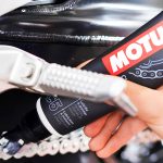 ¡Increíble! Esta pasta lubricante para cadenas arrasa entre los moteros con 34.000 opiniones en Amazon ¡Descubre por qué!