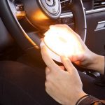 ¡Este accesorio de coche más vendido en Amazon está a mitad de precio y puede salvarte la vida en la carretera!