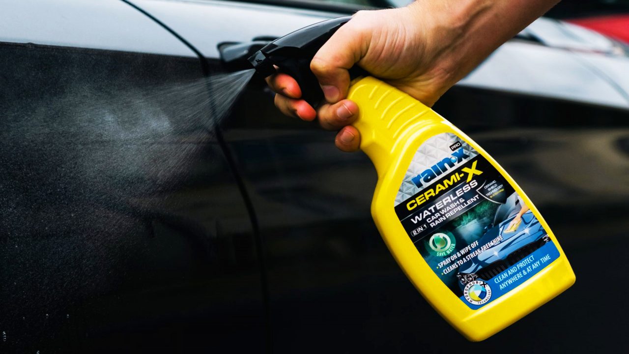 ¡Este spray hará que tu coche quede como nuevo tras una tormenta! ¡Descubre el secreto!