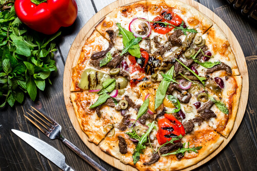 ¡Deja de quemarte con un trapo viejo! Descubre el invento que revolucionó cómo saco la pizza del horno