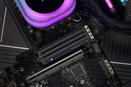 ¡Este SSD de Corsair para PS5 te dejará jugar sin borrar ni un solo juego!