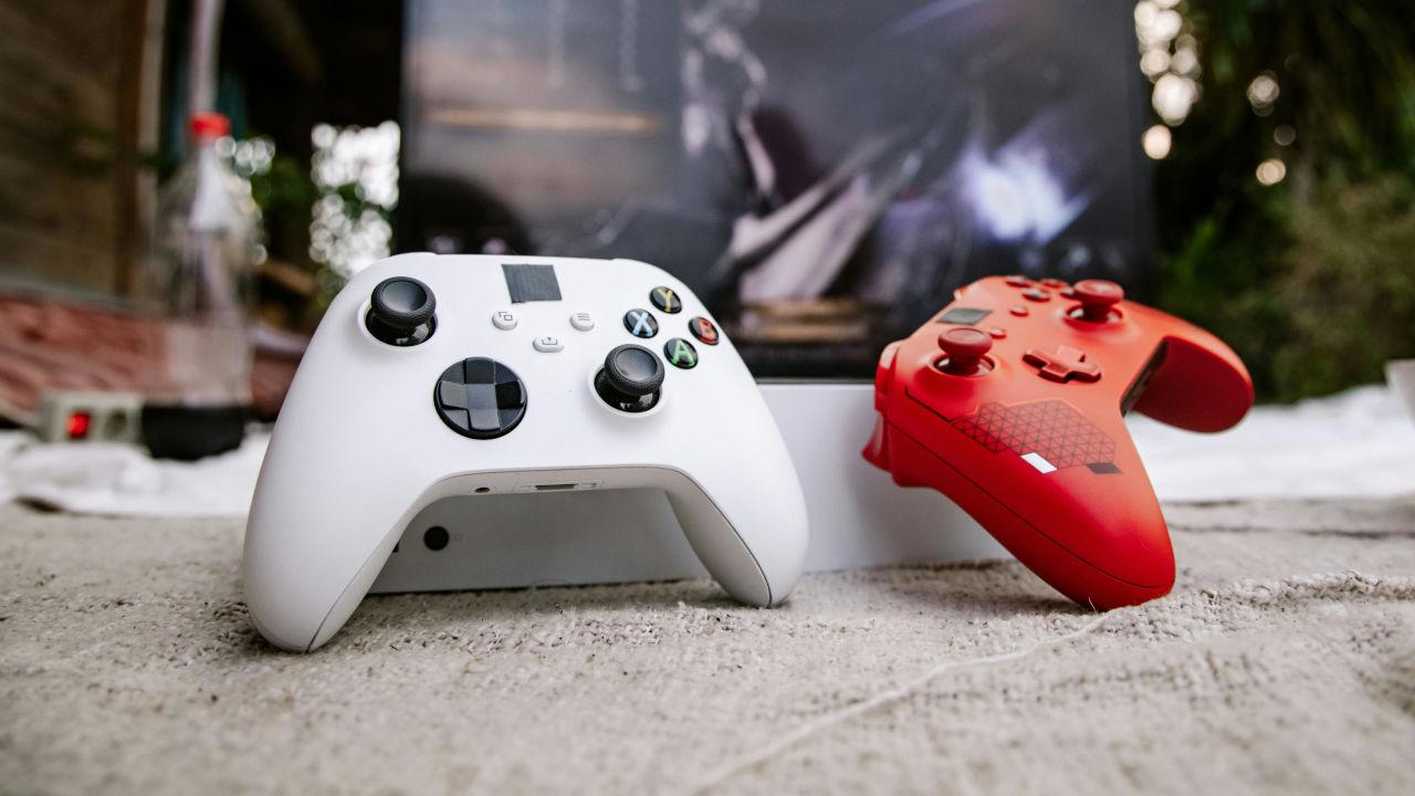 ¡No importa si eres de PlayStation o Xbox: este mando en oferta del Black Friday te va a volar la cabeza!