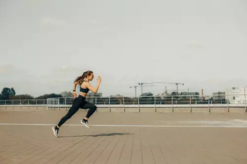 ¡Impresionante! Adidas, Nike y New Balance arrasan con estas 5 ofertas navideñas que no creerás