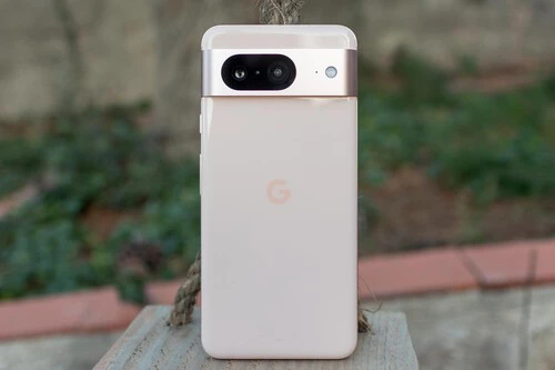 ¡Increíble! Amazon arrasa con todo lo que no vendió en Navidad y regala auriculares con este Google Pixel 8 de oferta única