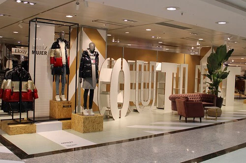 ¡Increíble! El Corte Inglés liquida todo en su outlet: camisas a 7€ y pantalones a 8€ ¡No te lo pierdas!