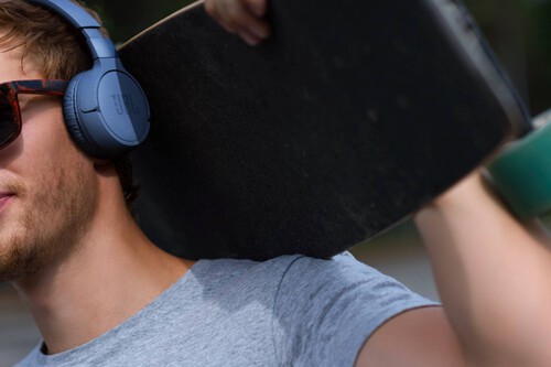 ¡Estos auriculares JBL Bluetooth con cancelación de ruido te sorprenderán sin vaciar tu bolsillo!