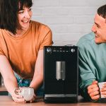 ¿La cafetera viral con boquilla regulable y aroma mágico realmente vale cada centavo? ¡Te sorprenderá!