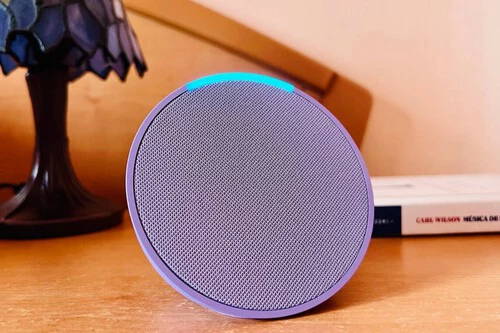 ¡MediaMarkt destruye a Amazon con una rebaja brutal en su altavoz Alexa más vendido!