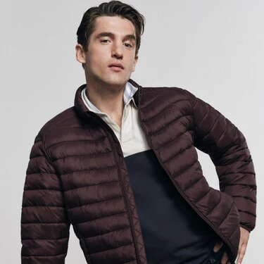 ¡No vas a creer los descuentos de hasta el 70% en chaquetas en Cortefiel!