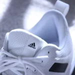 Estas Adidas para runners cuestan lo que unas chanclas… y están volando del carrito 🏃🔥