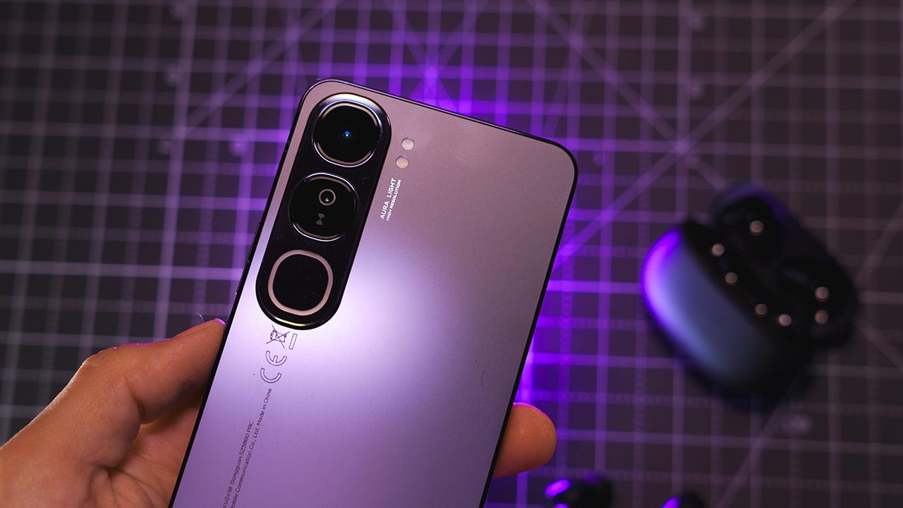 ¡Este móvil barato tiene carga ultra rápida y funciones de IA que no creerás!