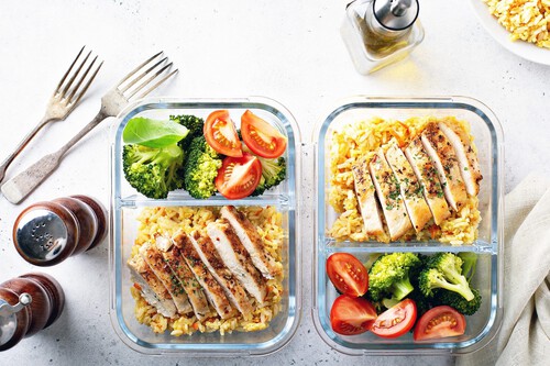 ¡No creerás qué esconde este bolso de mano de lujo!