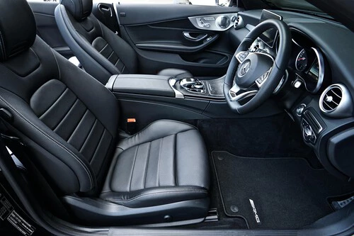 ¡Este dispositivo mágico convierte tu iPhone en CarPlay inalámbrico al instante!